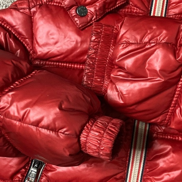 Moncler Red Glossy Puffer Jacket with Hood - Picture 3 of 14